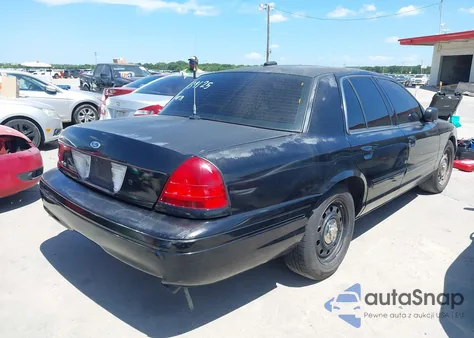 2010 Ford Crown Victoria Police Interceptor z USA, uszkodzony, nr VIN 2FABP7BV2AX139125
